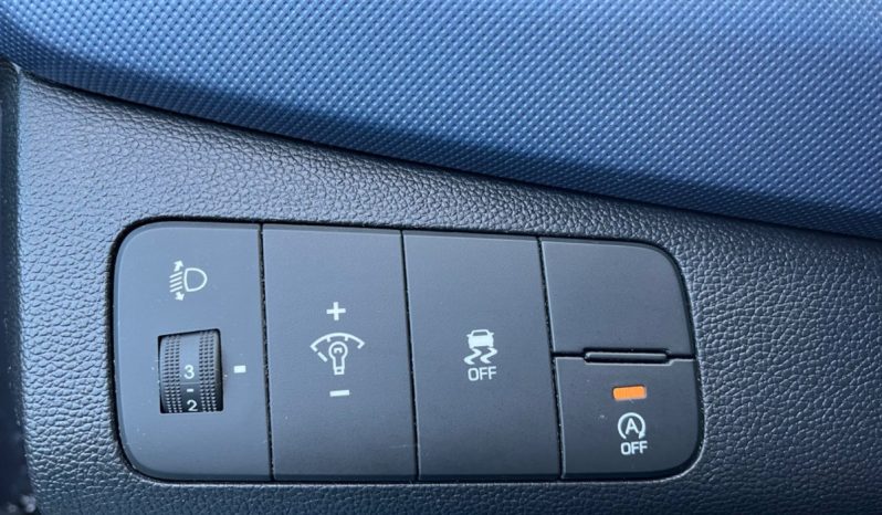 
								Hyundai i10 full									