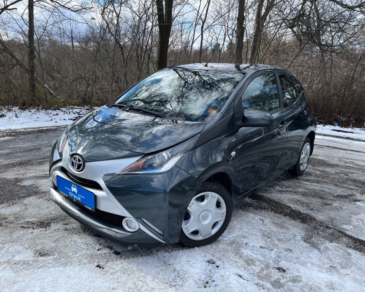 Toyota Aygo 1,0 VVT-i x-press 5d