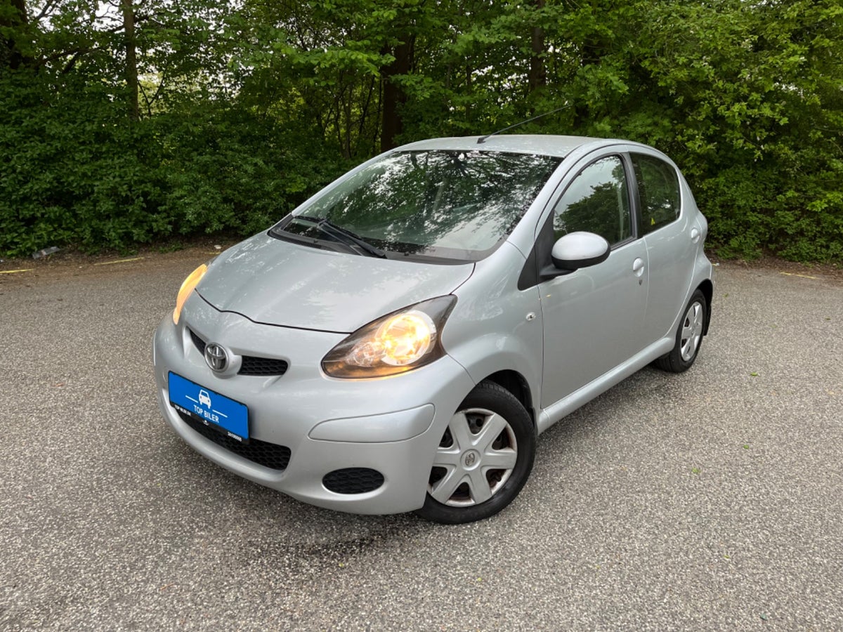 Toyota Aygo 1,0 Plus 5d
