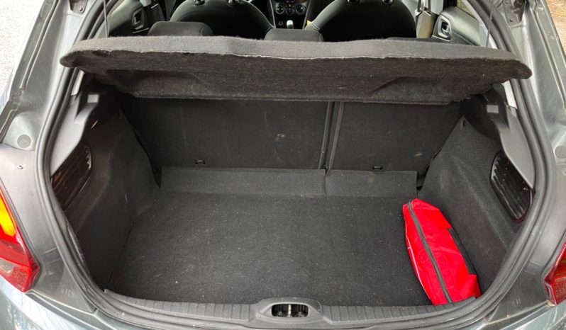 
								Peugeot 208 1,6 BlueHDi 100 Desire 5d full									