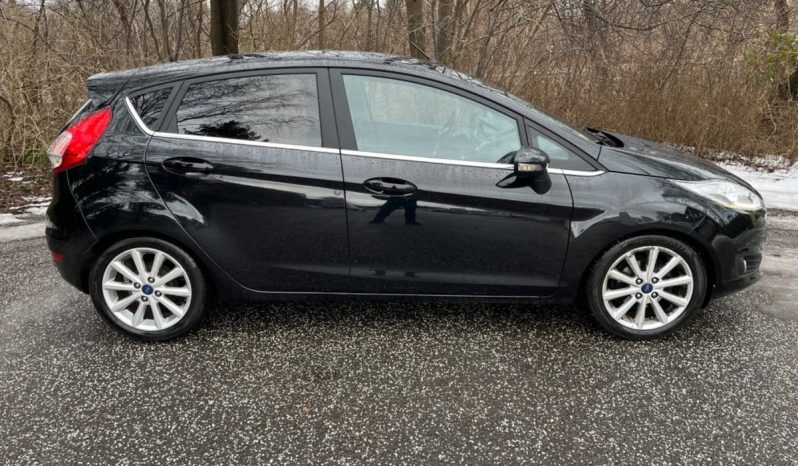 
								Ford Fiesta 1,0 SCTi 100 Titanium 5d full									