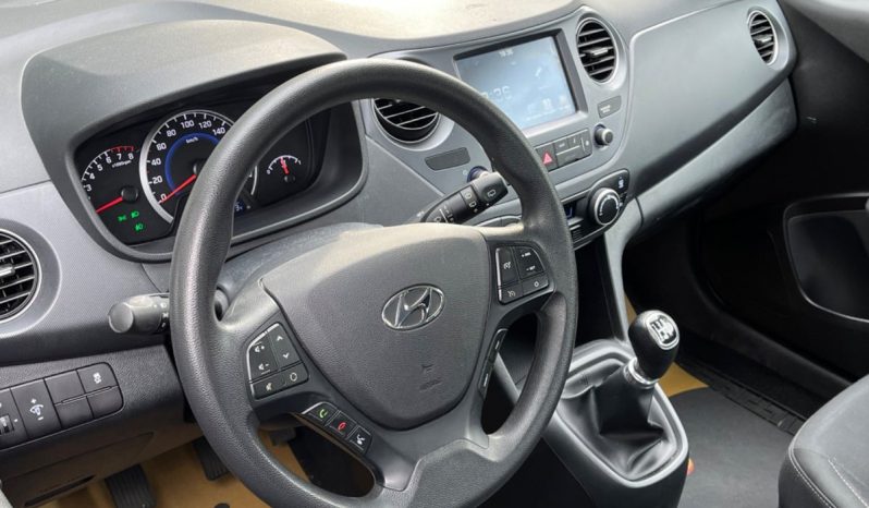 
								Hyundai i10 1,0 Touch 5d full									