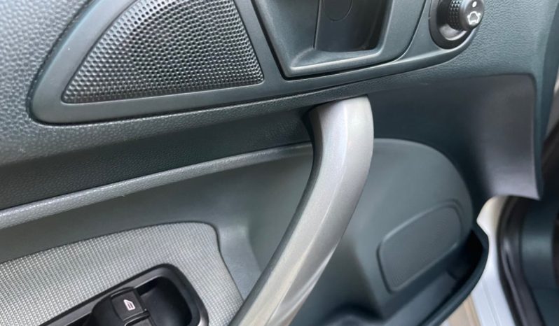 
								Ford Fiesta 1,25 60 Titanium 5d full									
