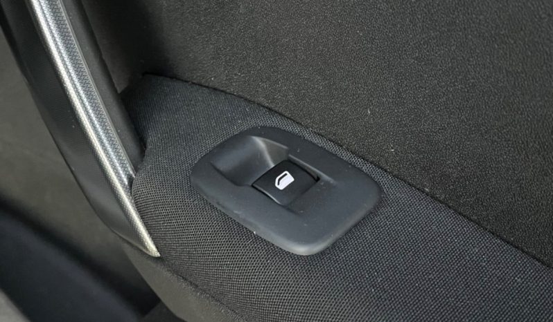 
								Peugeot 2008 1,2 e-THP 110 Allure 5d full									