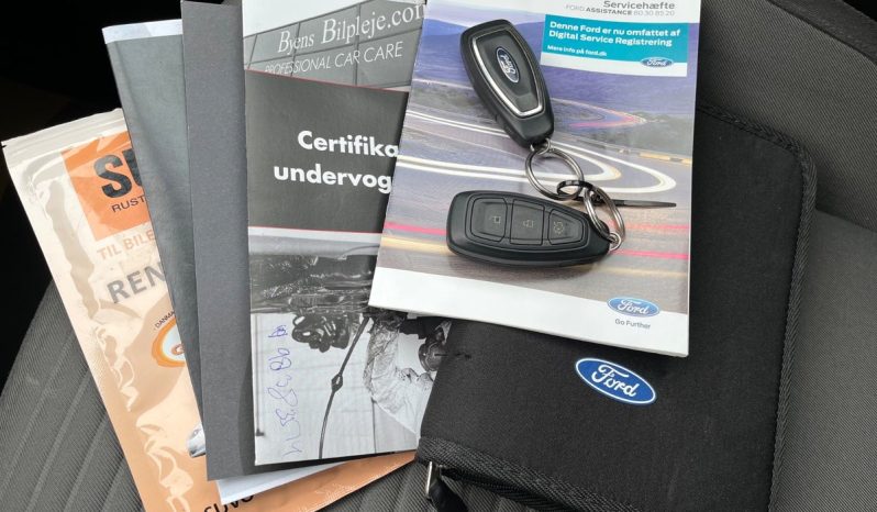 
								Ford C-MAX 1,0 SCTi 125 Titanium+ 5d full									