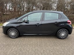 
										Peugeot 208 1,2 VTi Active 5d full									