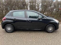 
										Peugeot 208 1,2 VTi Active 5d full									