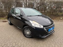 
										Peugeot 208 1,2 VTi Active 5d full									