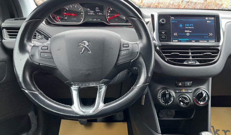 
								Peugeot 208 1,2 VTi Active 5d full									