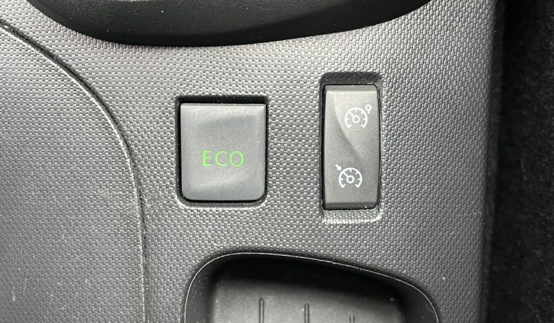 
								Renault Captur 0,9 TCe 90 Dynamique 5d full									