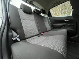 
										Toyota Yaris 1,0 VVT-i T2 5d full									