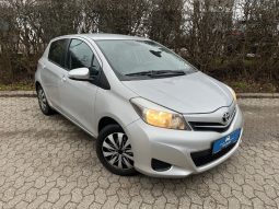 
										Toyota Yaris 1,0 VVT-i T2 5d full									