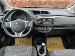 
										Toyota Yaris 1,0 VVT-i T2 5d full									