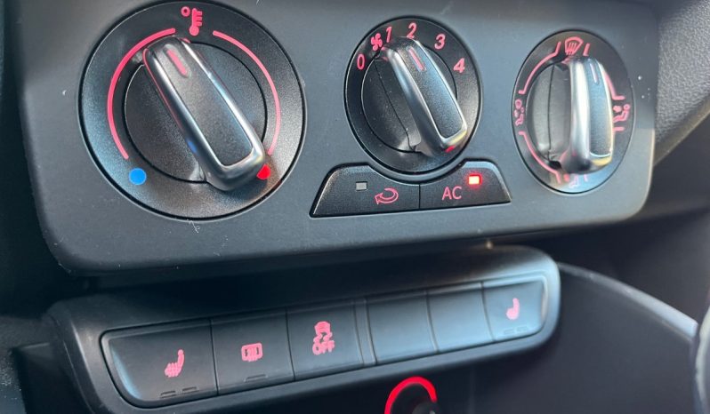 
								Audi A1 1,4 TFSi 122 S-line S-tr. 3d full									