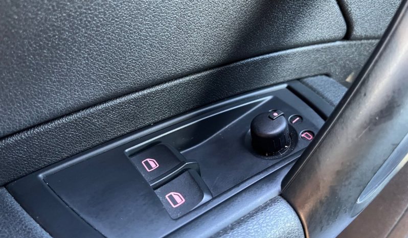 
								Audi A1 1,4 TFSi 122 S-line S-tr. 3d full									