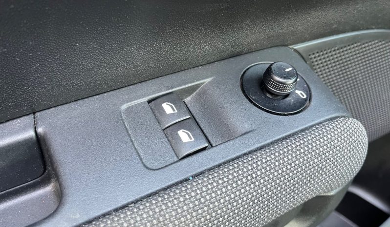 
								Citroën C3 Aircross 1,2 PureTech 110 Origins 5d full									