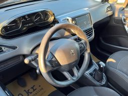 
										Peugeot 208 1,2 VTi 82 Allure 5d full									