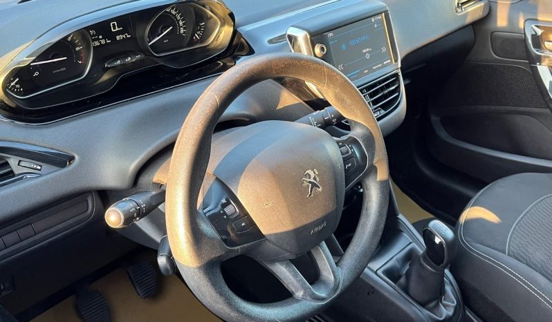 
								Peugeot 208 1,2 VTi 82 Allure 5d full									
