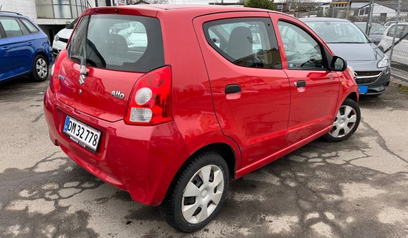 
								Suzuki Alto 1,0 SE 5d full									