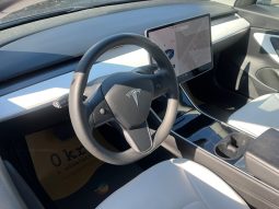 
										Tesla Model 3 Long Range AWD 4d full									