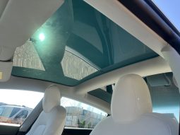 
										Tesla Model 3 Long Range AWD 4d full									