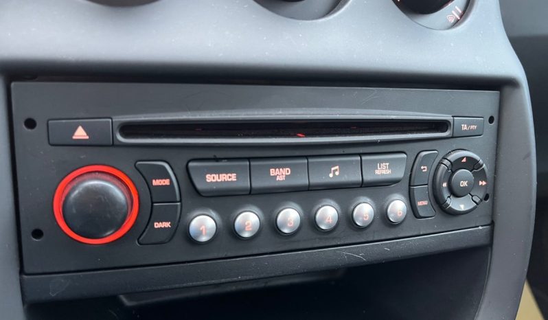 
								Citroën C3 1,2 PureTech 82 Seduction ETG 5d full									