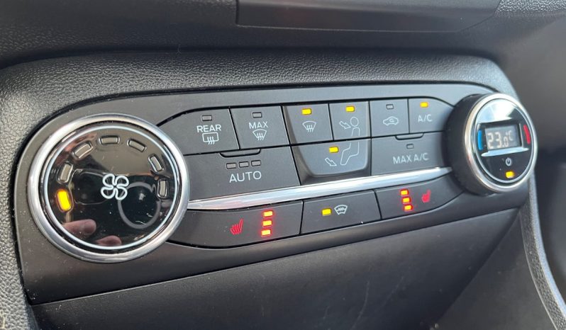 
								Ford Fiesta 1,0 EcoBoost Vignale 5d full									