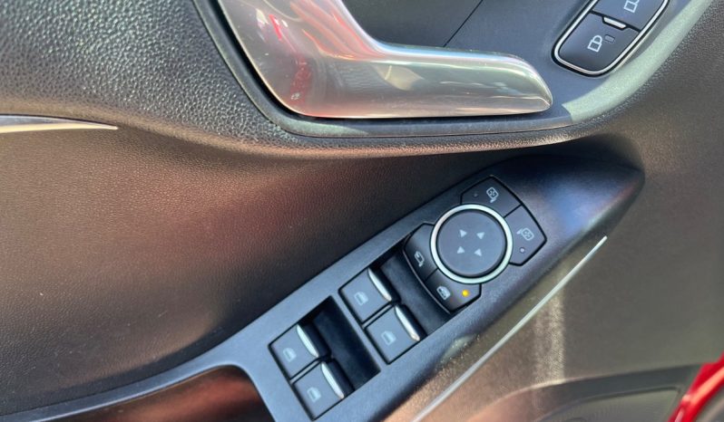 
								Ford Fiesta 1,0 EcoBoost Vignale 5d full									