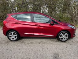 
										Ford Fiesta 1,0 EcoBoost Vignale 5d full									