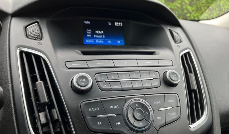 
								Ford Focus 1,0 SCTi 125 Titanium stc. 5d full									
