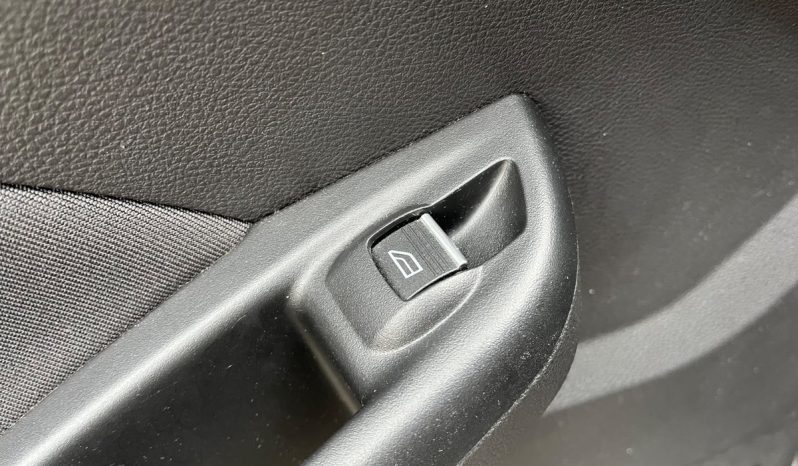 
								Ford Focus 1,0 SCTi 125 Titanium stc. 5d full									