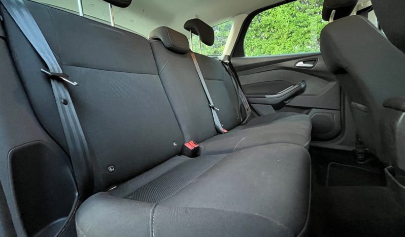 
								Ford Focus 1,0 SCTi 125 Business stc. 5d full									