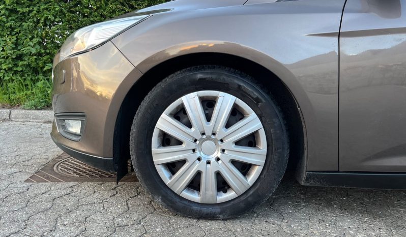 
								Ford Focus 1,0 SCTi 125 Business stc. 5d full									
