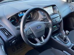 
										Ford Focus 1,0 SCTi 125 Business stc. 5d full									