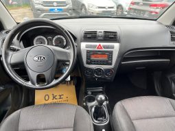
										Kia Picanto 1,1 Pure 5d full									