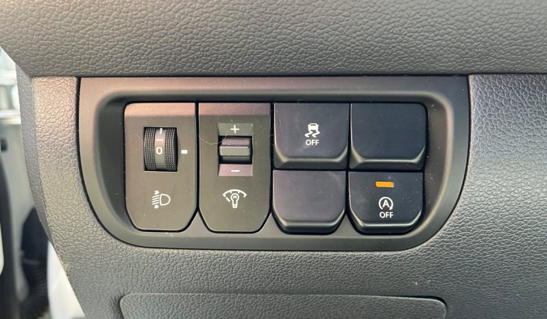 
								Kia Rio 1,2 CVVT Active 5d full									