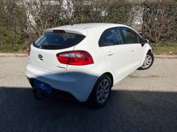 
										Kia Rio 1,2 CVVT Active 5d full									