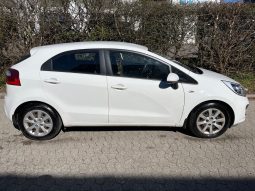 
										Kia Rio 1,2 CVVT Active 5d full									