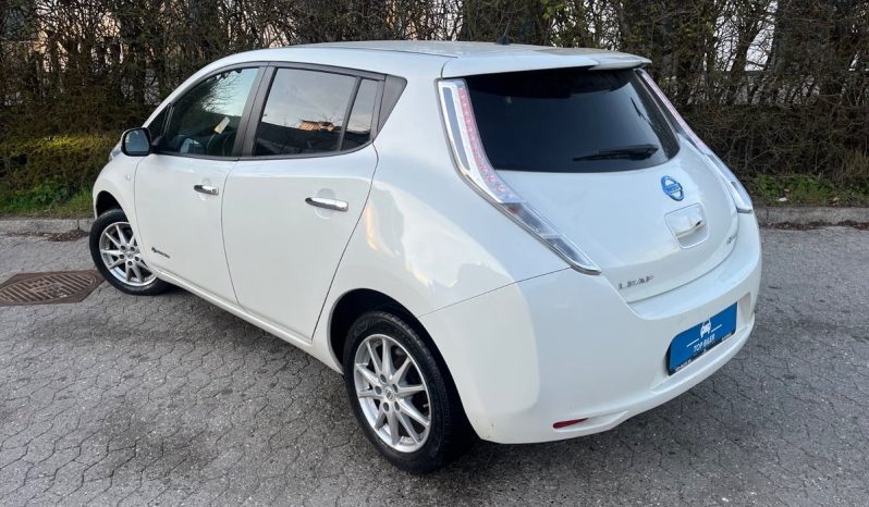 
								Nissan Leaf 24 Tekna 5d full									