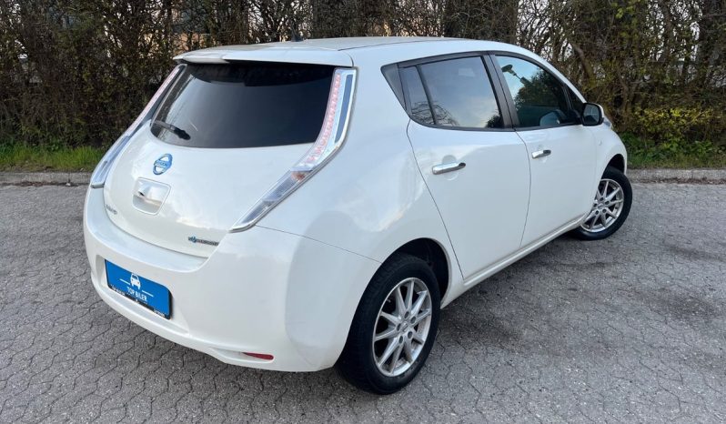 
								Nissan Leaf 24 Tekna 5d full									