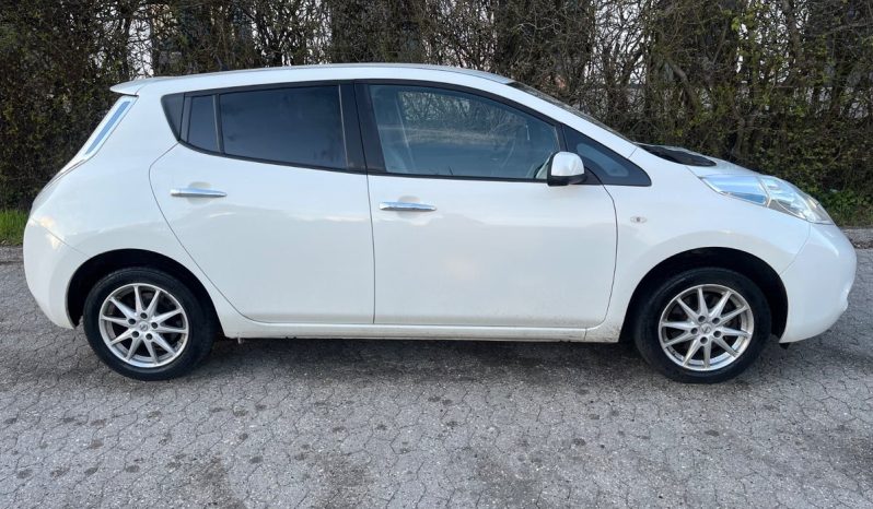 
								Nissan Leaf 24 Tekna 5d full									