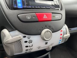 
										Peugeot 107 1,0 Cool 5d full									