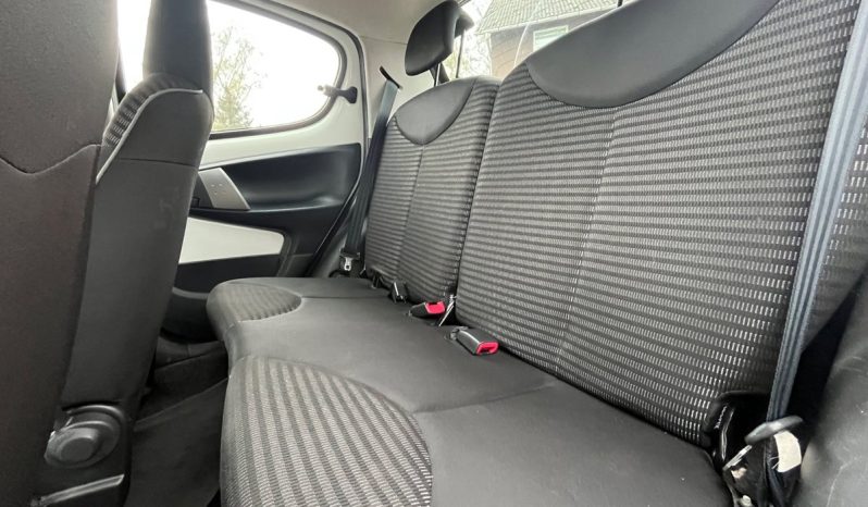 
								Peugeot 107 1,0 Cool 5d full									