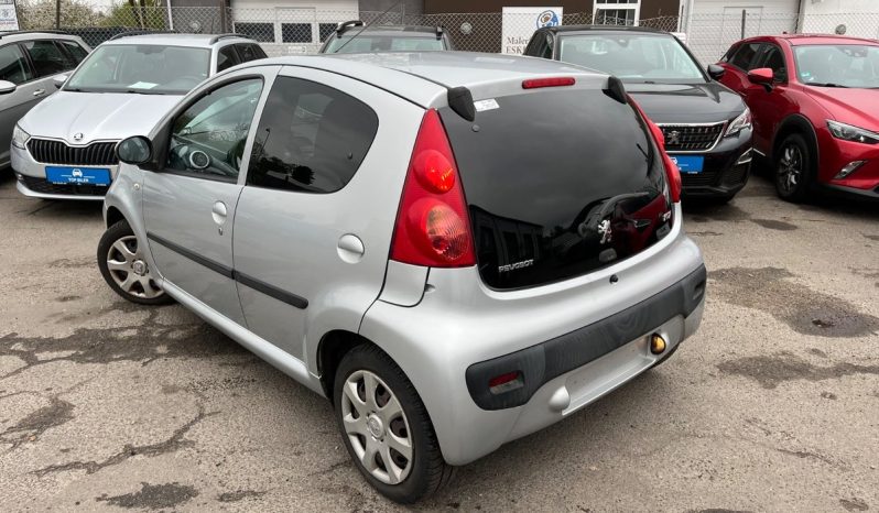 
								Peugeot 107 1,0 Cool 5d full									