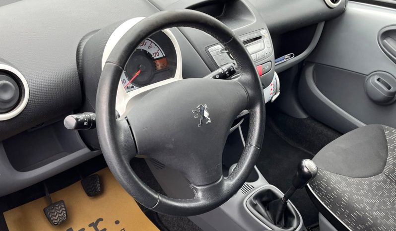 
								Peugeot 107 1,0 Cool 5d full									