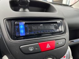 
										Peugeot 107 1,0 Cool 5d full									