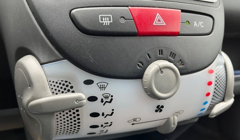 
								Peugeot 107 1,0 Cool 5d full									