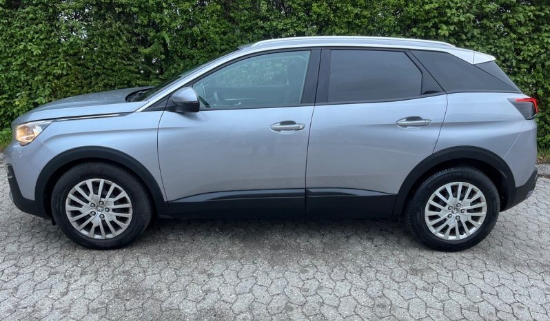 
								Peugeot 3008 1,2 e-THP 130 Allure 5d full									