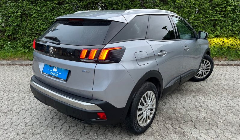 
								Peugeot 3008 1,2 e-THP 130 Allure 5d full									