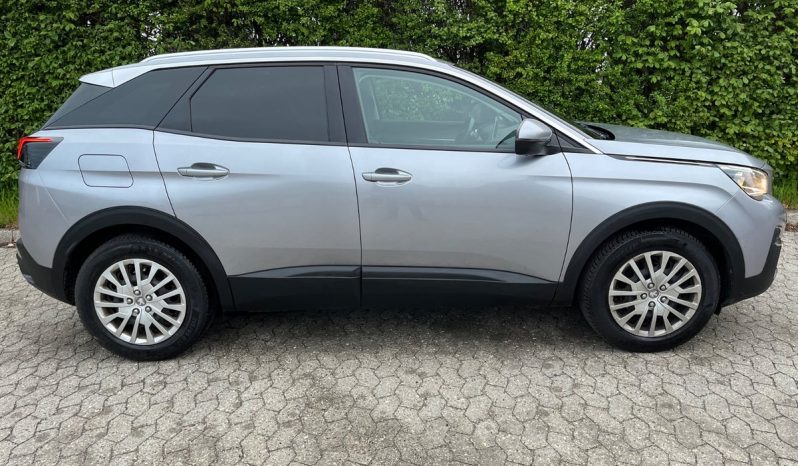 
								Peugeot 3008 1,2 e-THP 130 Allure 5d full									
